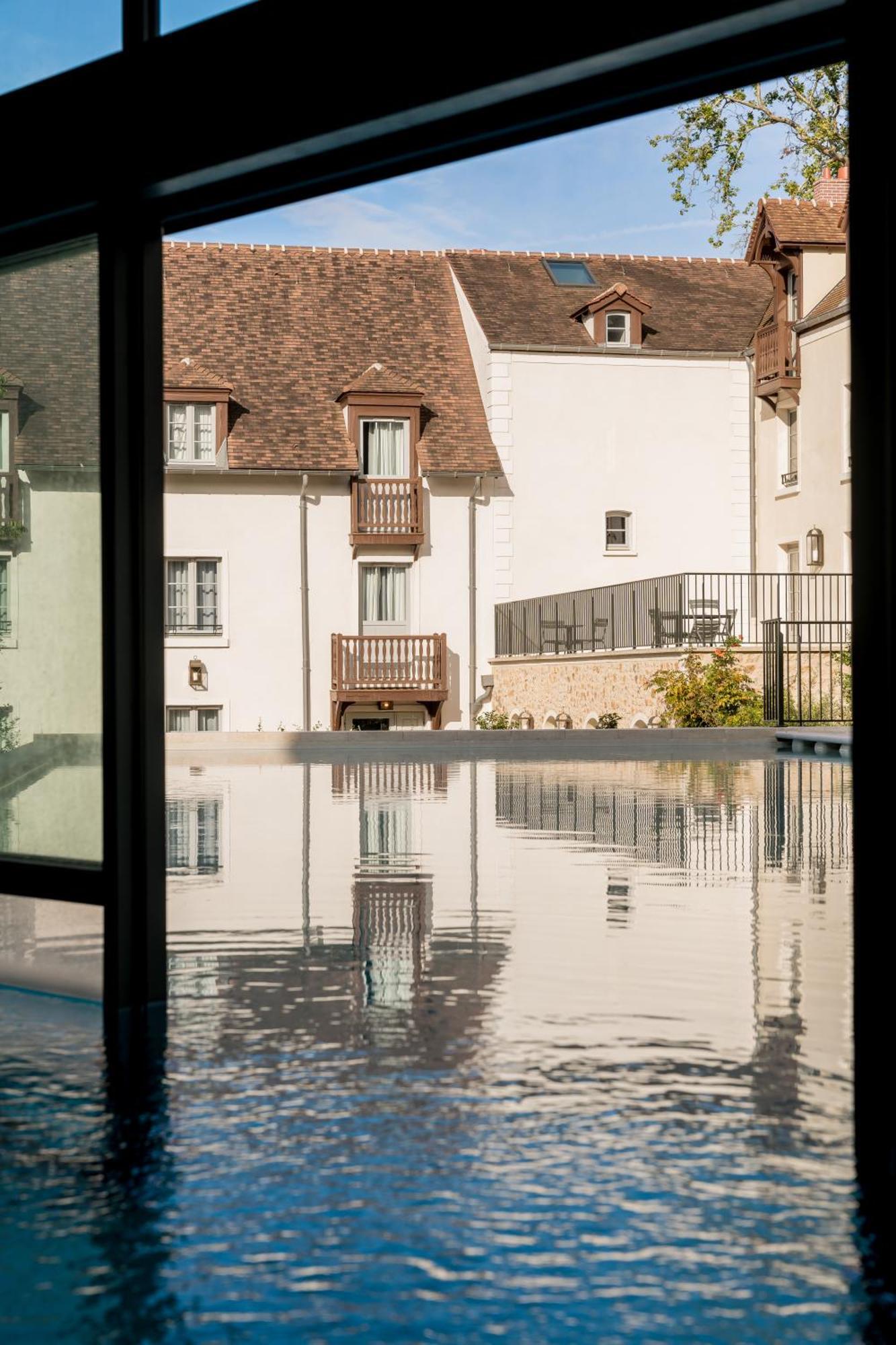 Dolce By Wyndham Versailles - Domaine Du Montcel Жуи-ан-Жоза Экстерьер фото