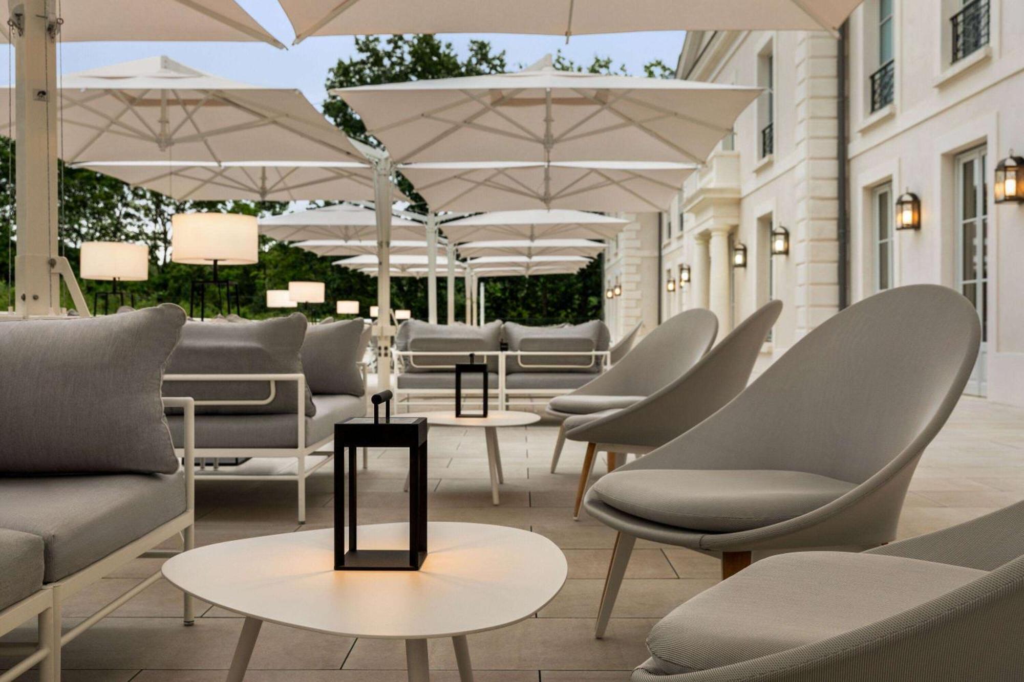 Dolce By Wyndham Versailles - Domaine Du Montcel Жуи-ан-Жоза Экстерьер фото